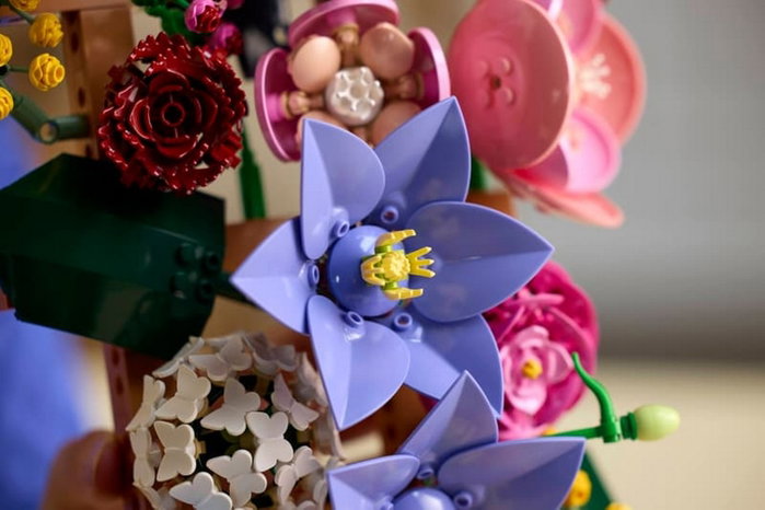 LEGO Botanicals - Blumen an der Wand