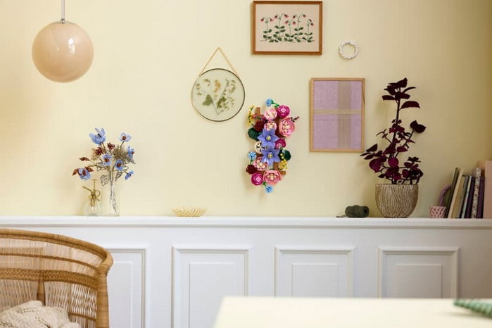 LEGO Botanicals - Blumen an der Wand