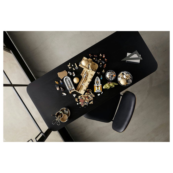 LEGO Star Wars Mos Eisley Cantina 75290 - Juego de Construcción 3187 Piezas con 21 Minifiguras