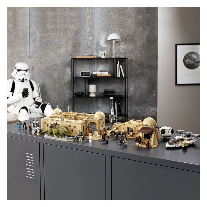LEGO Star Wars Mos Eisley Cantina 75290 - Juego de Construcción 3187 Piezas con 21 Minifiguras