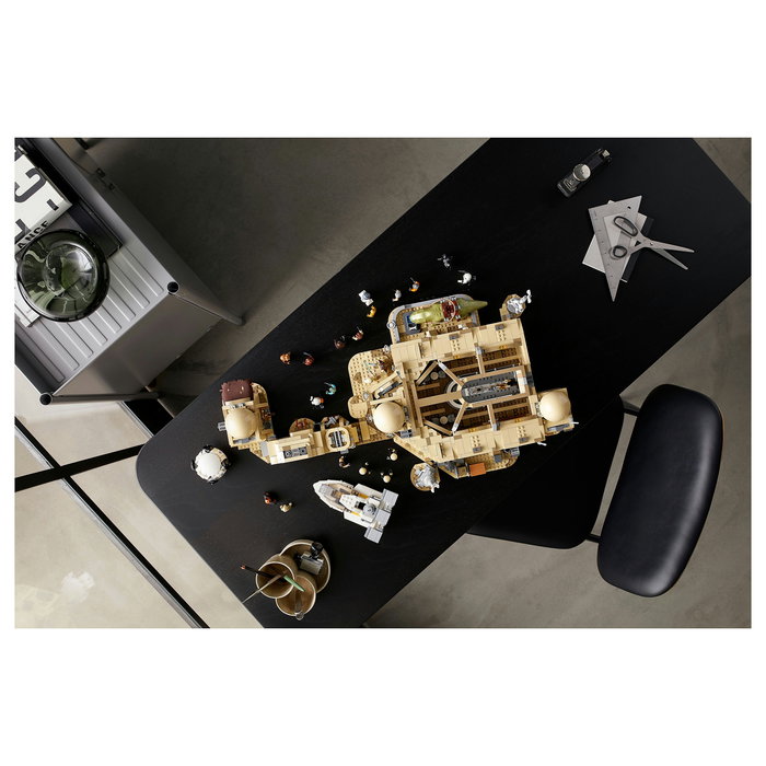 LEGO Star Wars Mos Eisley Cantina 75290 - Juego de Construcción 3187 Piezas con 21 Minifiguras