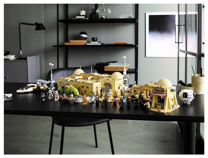 LEGO Star Wars Mos Eisley Cantina 75290