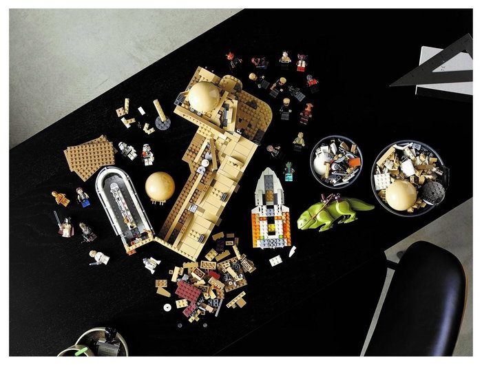 LEGO Star Wars Mos Eisley Cantina 75290