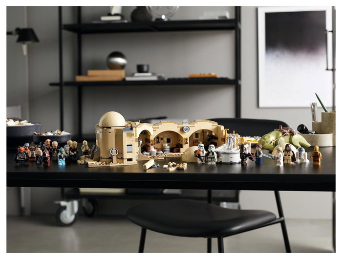LEGO Star Wars Mos Eisley Cantina 75290