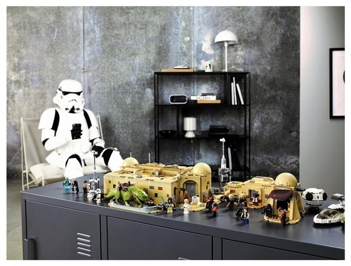 LEGO Star Wars Mos Eisley Cantina 75290