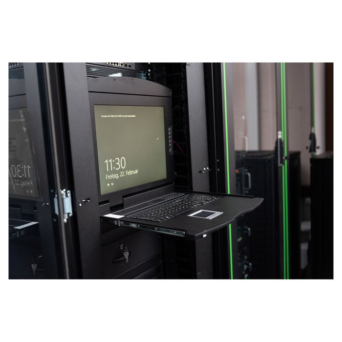 Digitus KVM Switch Modulare Konsole, 8-port CAT5, Deutsch, 19" HD LCD