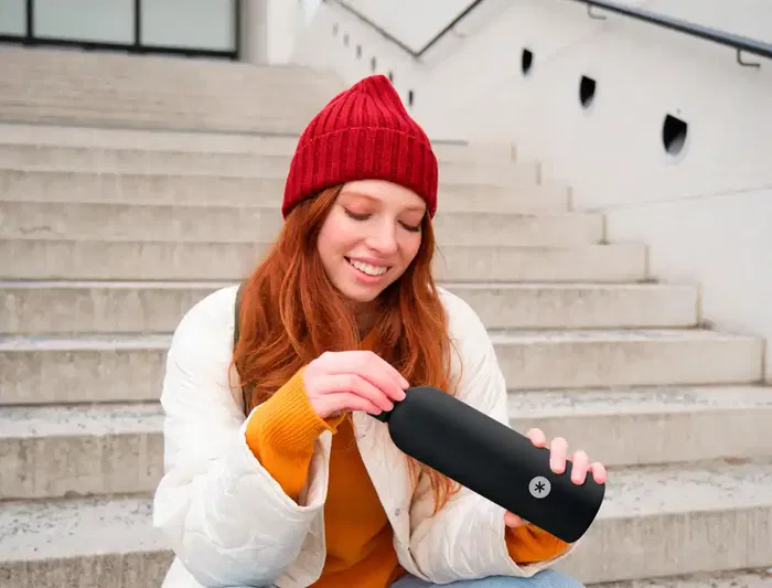 Antartik Botella Portalíquidos Isotérmica Acero Inoxidable Libre de BPA Negra 750 ml Antartik Botella Portalíquidos Isotérmica Acero Inoxidable Libre de BPA Negra 750 ml