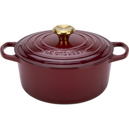 Le Creuset Signature Casserole redonda de 24 cm garnet