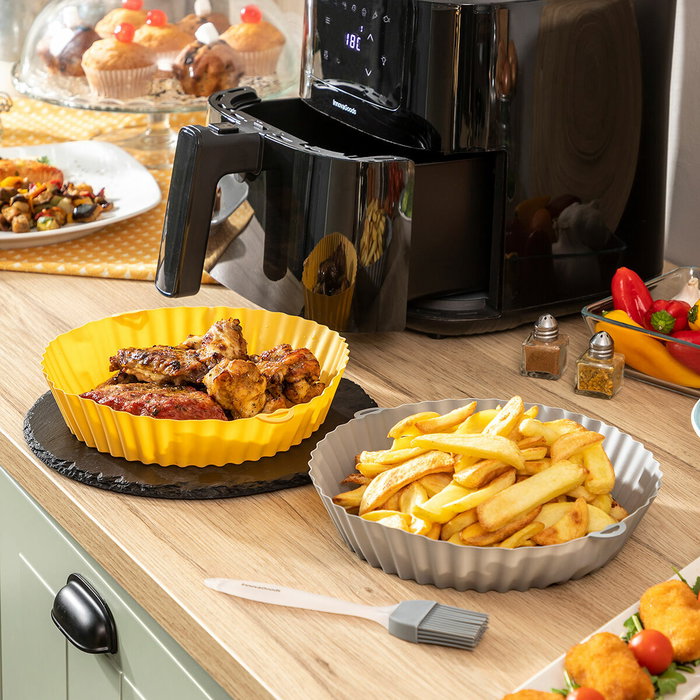 Pack de 4 Cestas de Silicona con Asas para Freidora de Aire y 2 Pinceles de Cocina InnovaGoods
