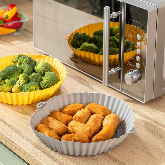 Pack de 4 Cestas de Silicona con Asas para Freidora de Aire y 2 Pinceles de Cocina InnovaGoods