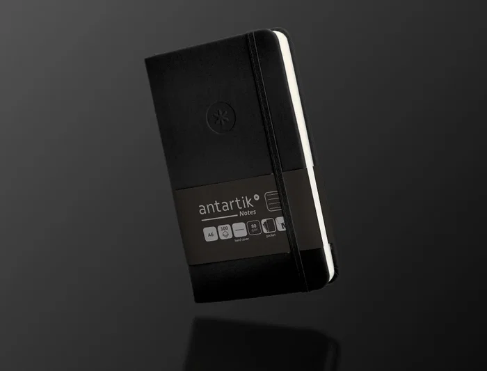 Antartik Cuaderno A6 Tapa Dura Hojas Rayas Negro 100 Hojas 80gr FSC