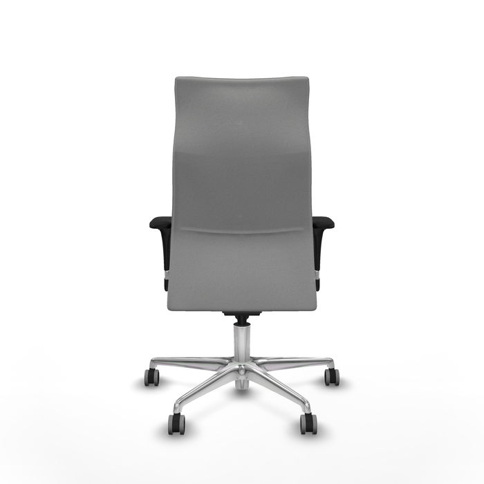 Sillón Albacete con mecanismo Sincro tapizada con Tela color Gris claro. Equipado con Base aluminio, Brazos 1D y Ruedas 65 mm parqué