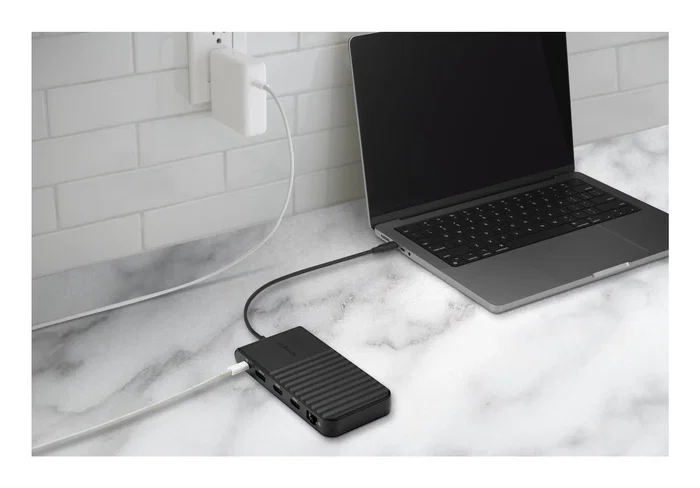 Kensington UH1500P EQ Dock USB-C Triple Vídeo 9-en-1, 3 Pantallas 4K, 5 Puertos USB, 85W PD, Plug & Play, Compatible Thunderbolt 4/5, Windows/Mac/iPad, Negro