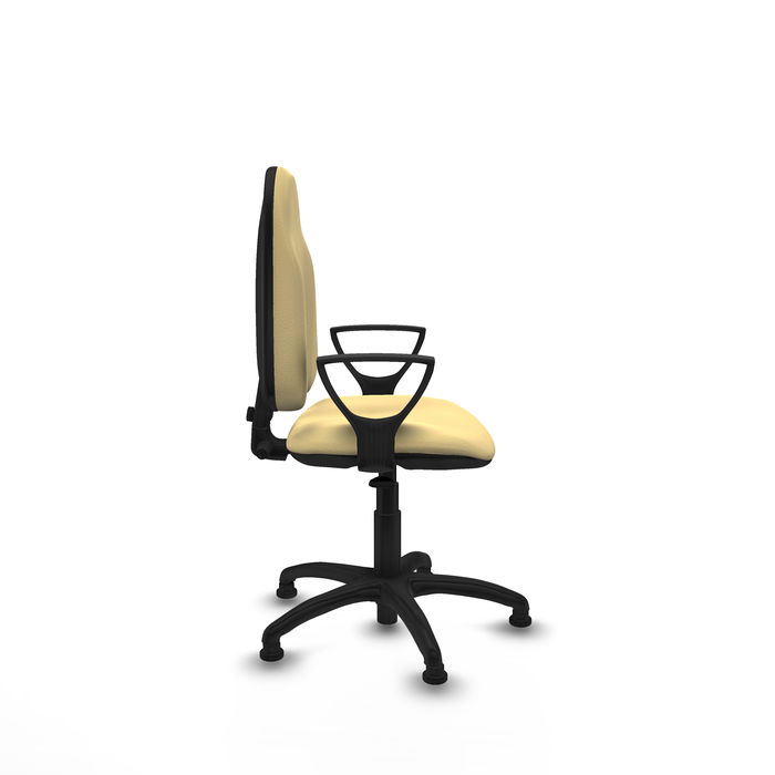 Silla de oficina Algarra con mecanismo Contacto permanente básico tapizada con Similpiel color Crema. Equipada con Base poliamida negra, Brazos fijosy Topes Silla de oficina Algarra con mecanismo Contacto permanente básico tapizada con Similpiel color Crema. Equipada con Base poliamida negra, Brazos fijosy Topes