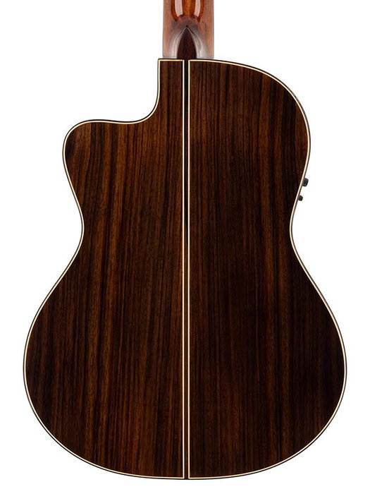 Salvador Cortez Guitarra Clásica 4/4 con Tapa de Cedro Macizo y Cutaway