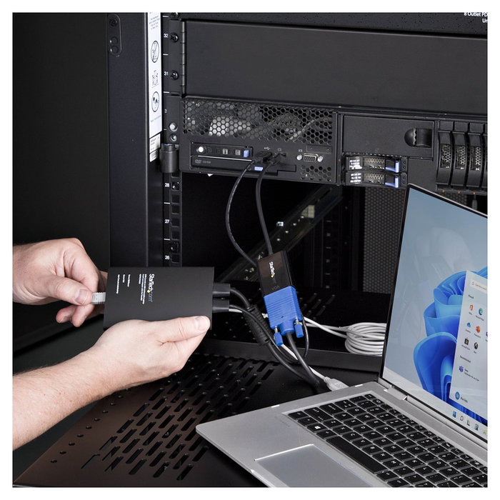 StarTech.com Adaptador Crash Cart USB a VGA y Mini DisplayPort para Portátil - Consola KVM Portátil con Transferencia de Archivos y Captura de Video - TAA - Negro