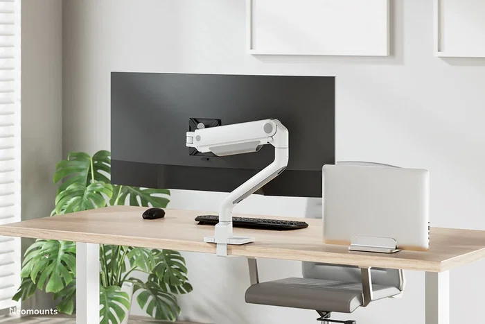 Neomounts NSLS300SILVER Soporte Vertical para Laptop - Aluminio Plata, Ajustable (11"-17"), Ahorra Espacio en el Escritorio