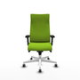 Sillón Albacete con mecanismo Sincro tapizada con Similpiel color Pistacho. Equipado con Base poliamida blanca, Brazos 2D y Ruedas 65 mm parqué