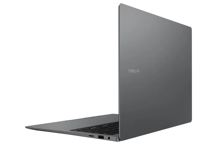 Samsung Galaxy Book5 Pro Intel Core Ultra 5, 16 GB RAM, 512 GB SSD, 16 Pulgadas Táctil, Gris