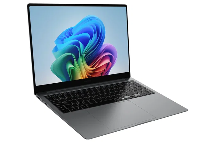 Samsung Galaxy Book5 Pro Intel Core Ultra 5, 16 GB RAM, 512 GB SSD, 16 Pulgadas Táctil, Gris