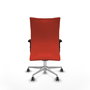 Silla Albacete confidente con mecanismo Sincro tapizada con Tela color Naranja oscuro. Equipada con Base aluminio, Brazos 2D y Ruedas 65 mm parqué