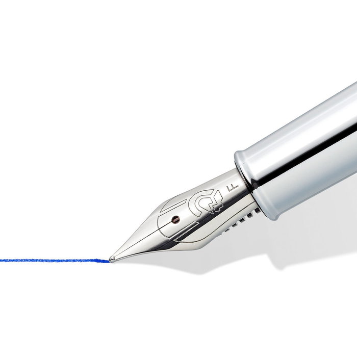 STAEDTLER Pluma estilográfica triplus 474 Rojo Fino recargable con cartucho Azul Acero inoxidable