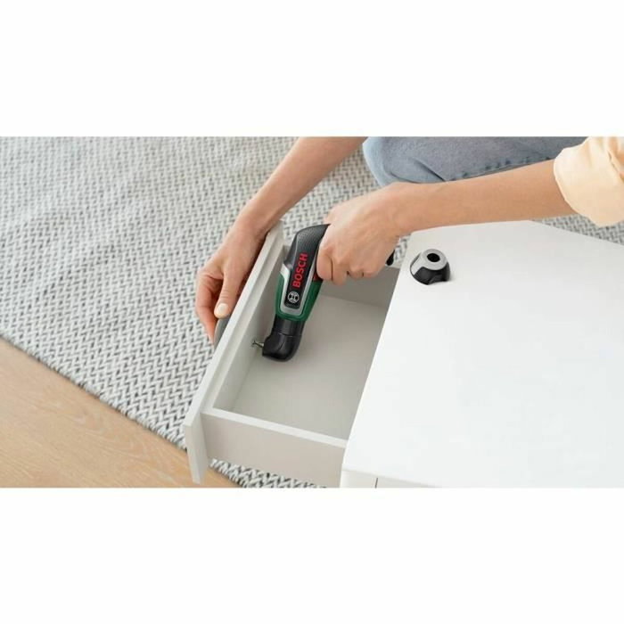 Bosch IXO 7 Set destornillador a batería con accesorios Bosch IXO 7 Set destornillador a batería con accesorios