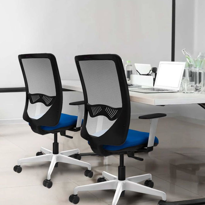 PIQUERAS Y CRESPO Silla de oficina Zulema con mecanismo Sincro, color Granate y Negro