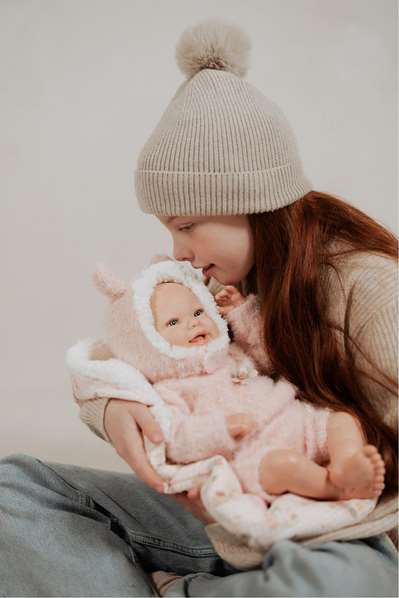 Muñecas Arias Muñeca Reborn Kira 45 cm Rosa con Saco de Dormir - Edad 3-99 años