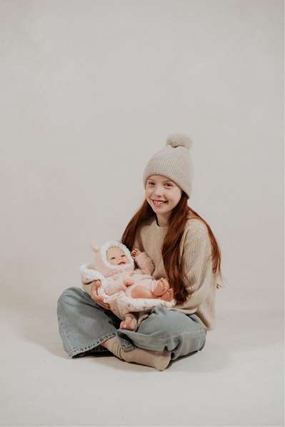 Muñecas Arias Muñeca Reborn Kira 45 cm Rosa con Saco de Dormir - Edad 3-99 años