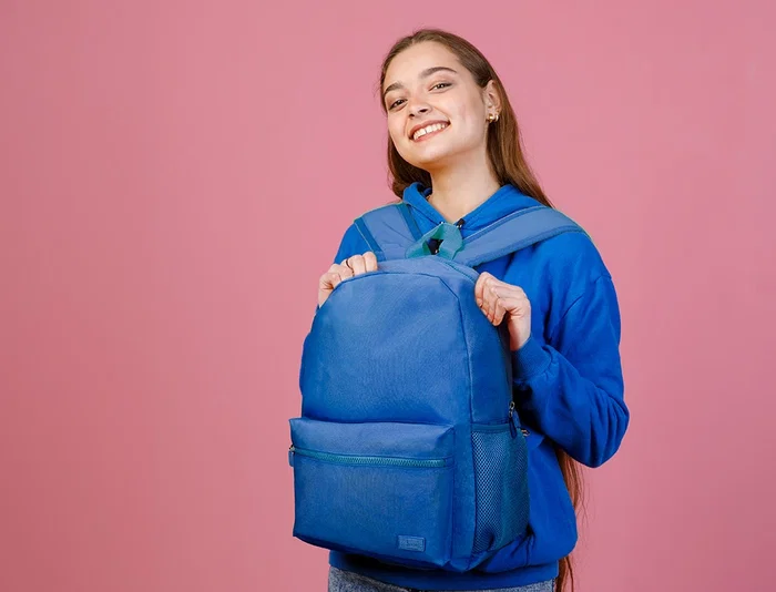 Liderpapel Mochila Core Azul Marino 15L con Compartimento Lateral Elástico 400x125x300 mm