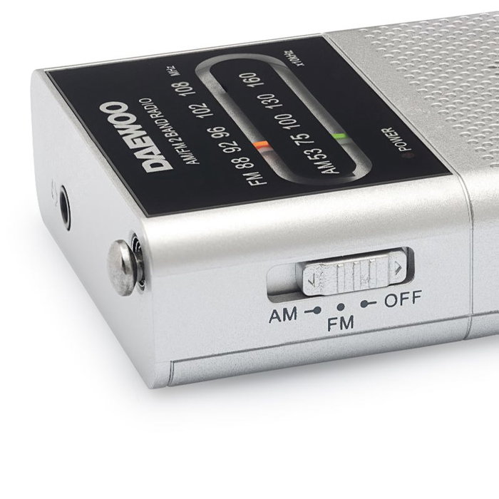 DAEWOO Radio AM/FM Portátil con Altavoz, Incluye Auriculares, Color Plata