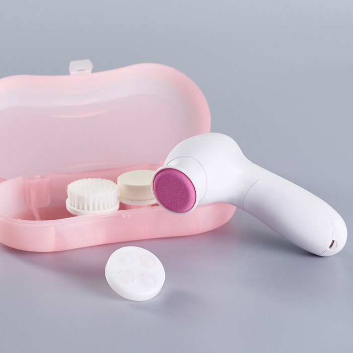 Day Cepillo Facial Con 4 Accesorios para Limpieza y Cuidado de la Piel, Incluye Cabezal Peeling y Masajeador Day Cepillo Facial Con 4 Accesorios para Limpieza y Cuidado de la Piel, Incluye Cabezal Peeling y Masajeador