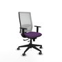 Silla de oficina Horna con mecanismo Sincro/Traslack tapizada con Tela color Morado y malla color Blanco. Equipada con lumbar 1D, Brazos 1D y Ruedas 65 mm parqué