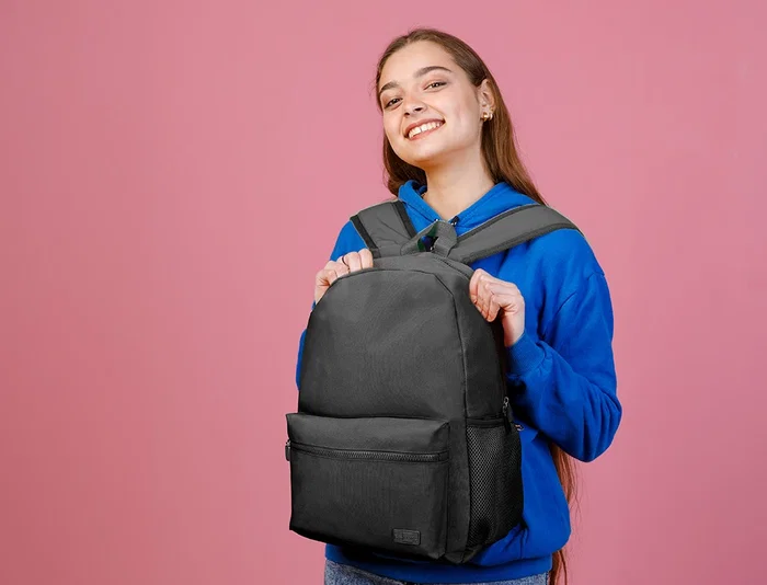 Liderpapel Core Mochila con Compartimento Lateral Elástico Negro 15 L 400x125x300 mm Liderpapel Core Mochila con Compartimento Lateral Elástico Negro 15 L 400x125x300 mm