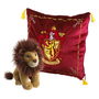 The Noble Collection Peluche Godric Gryffindor de Harry Potter con Cojín, Escudo Bordado, 20 cm