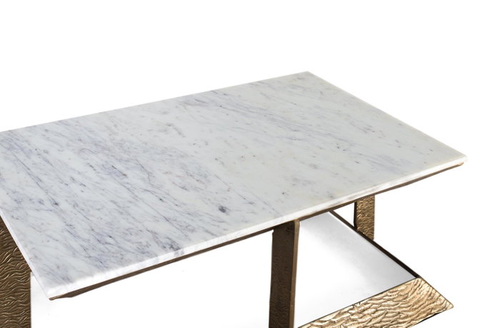 Giner y Colomer - Mesa Central con Base de Aluminio y Tapa de Mármol Blanco y Dorado, 107x60x40 cm