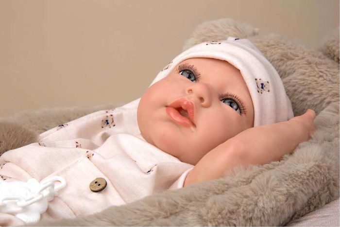 Muñecas Arias Muñeca Reborn 40 cm Lidia Beige con Cuna