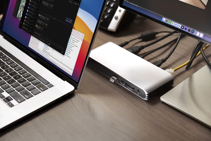 Kingston DataTraveler Micro (DTMC3G2) Memoria USB Flash 64 GB USB 3.2 Gen 1, Diseño Ultrapequeño en Metal Plata, hasta 200 MB/s Lectura