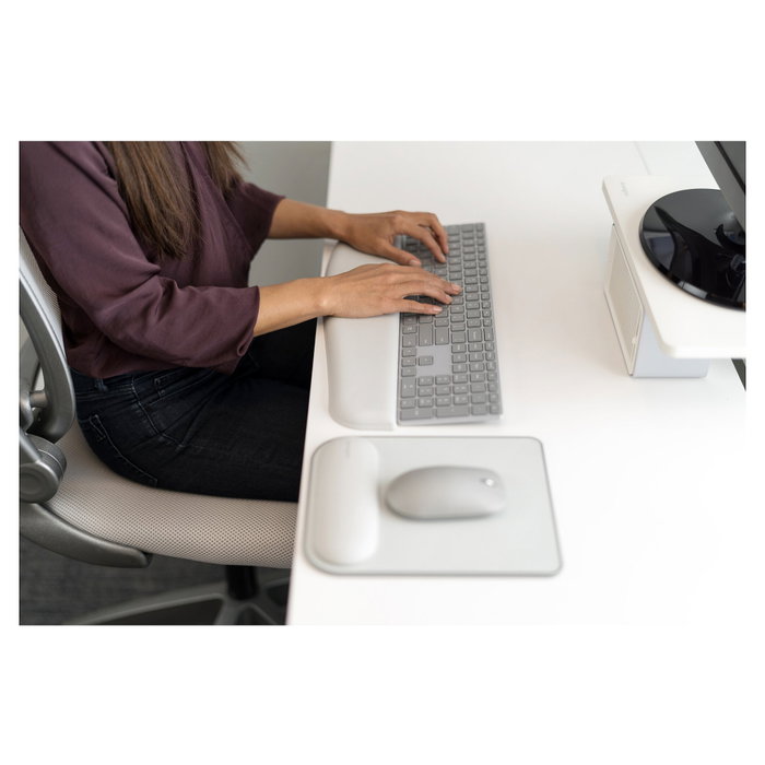 Kensington Alfombrilla de Ratón con Reposamuñecas ErgoSoft, Mousepad para Oficina y Gaming, Gran Tamaño