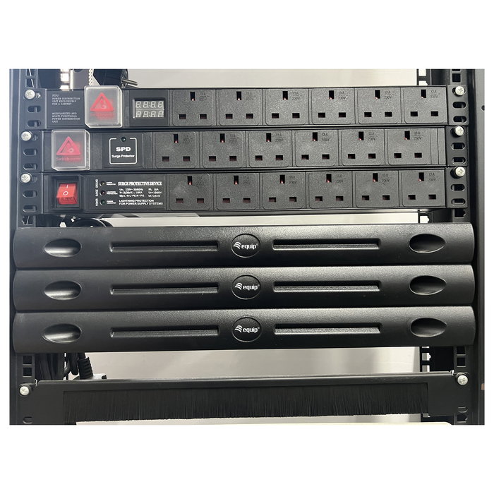 EQUIP 327505 Panel ciego 1U werkzeugfrei negro para rack EQUIP 327505 Panel ciego 1U werkzeugfrei negro para rack
