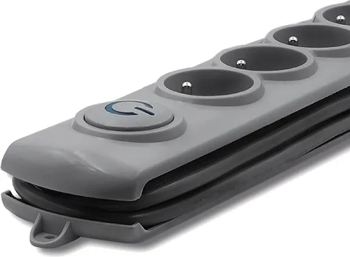 Qoltec Regleta de protección con 8 tomas y cable de 1,8 m, Gris Qoltec Regleta de protección con 8 tomas y cable de 1,8 m, Gris
