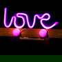 Forever Letrero Neon LED LOVE Pink para Decoración - Lámpara Rosa, Funciona con USB y Pilas, Cable 2m, Base con Interruptor