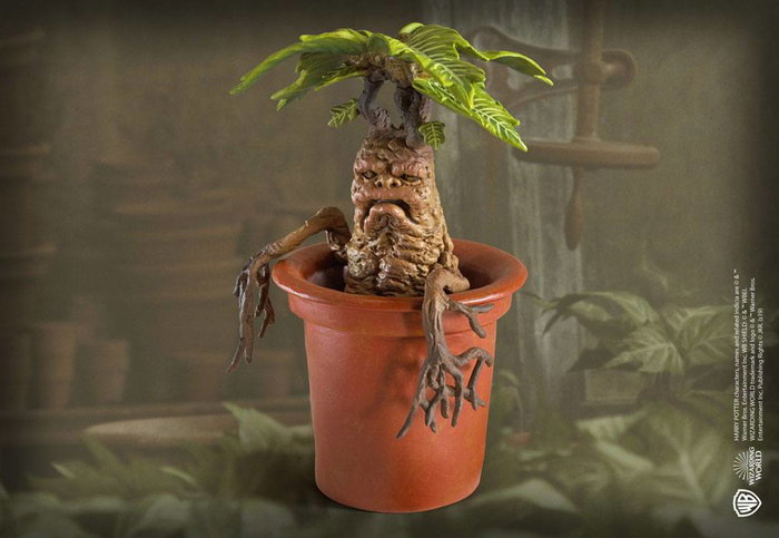 Harry Potter Estatua Magical Creatures Mandrake 13 cm