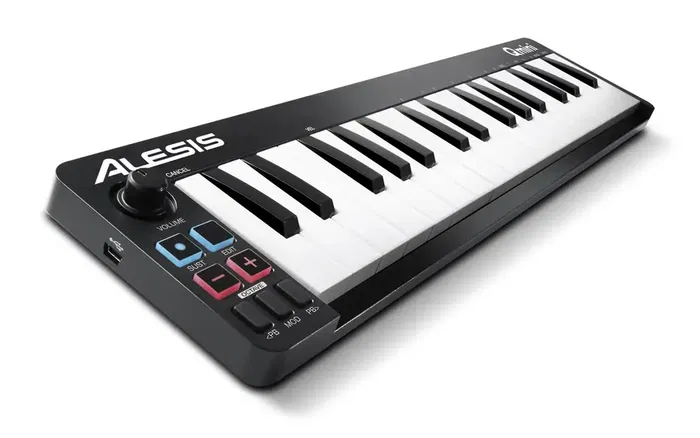 Alesis Qmini Controlador USB Midi de 32 Mini Teclas para Producción Musical