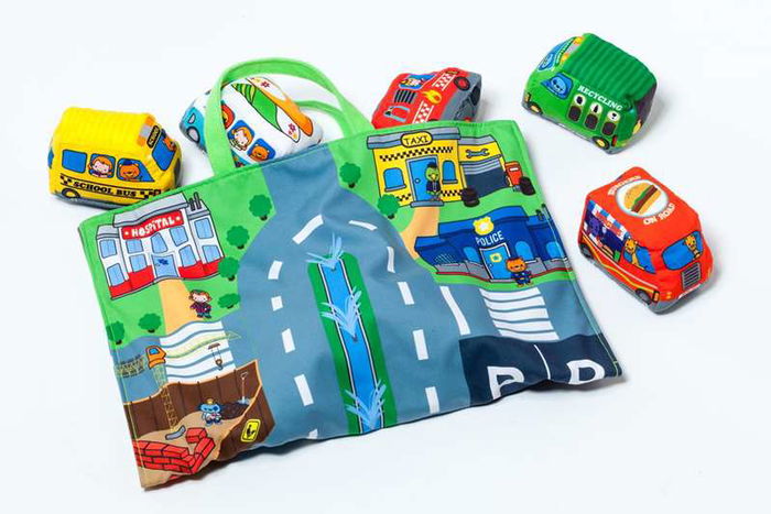 Molto Tapiz Blandito City and Fun con 9 Vehículos de Tela Convertible en Maleta