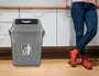 Q-connect Papelera contenedor plástico con tapa de balancín 40 litros gris 410x280x610 mm