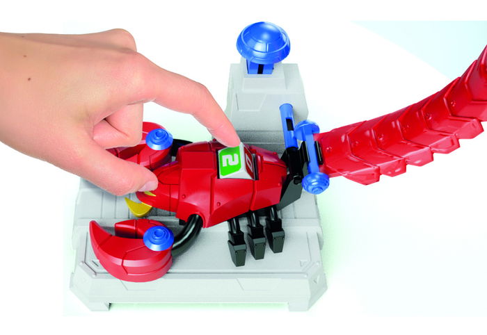 Bizak Juego de Mesa Misión Escorpión - Juego de Dados y Reflejos para Niños a Partir de 4 Años, Juego Familiar de Acción y Velocidad