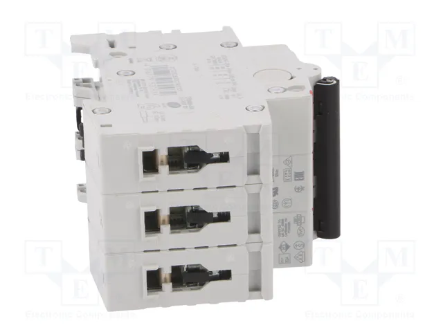 ABB S200 S20-D2 Interruptor magnetotérmico 3 polos 20A 6kA ABB S200 S20-D2 Interruptor magnetotérmico 3 polos 20A 6kA