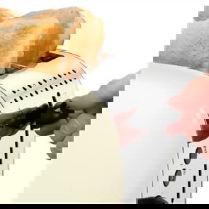 Russell Hobbs 26551-56 Tostador Colours Plus Crema con Ranuras Anchas, Función Levantar y Ver y Calientapanecillos